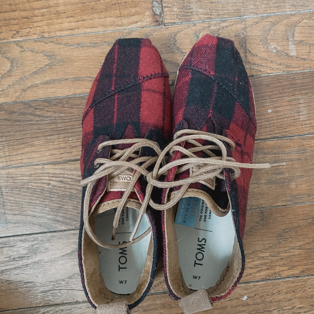 Tom’s Plaid Shoes